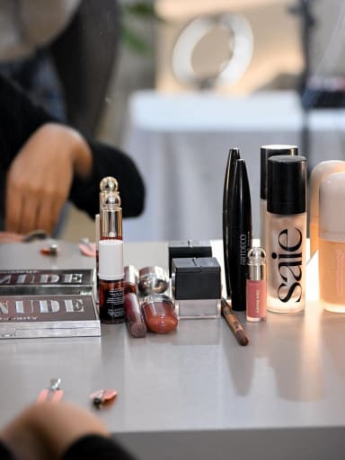 Aaliya's makeup kit on set