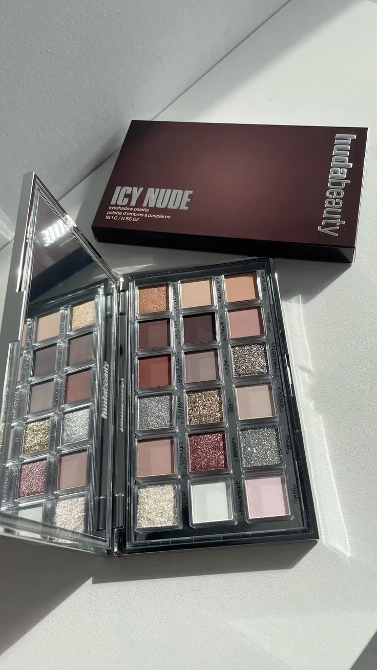 Huda Beauty Icy Nude Palette