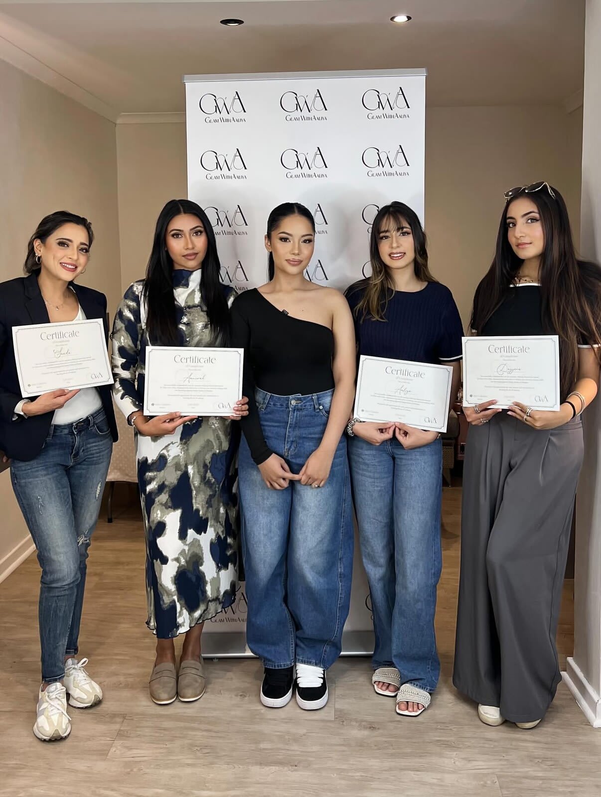 Masterclass students with certificates