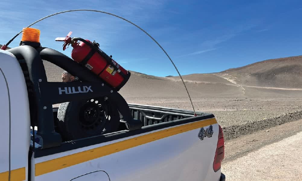 Camioneta con equipamiento minero