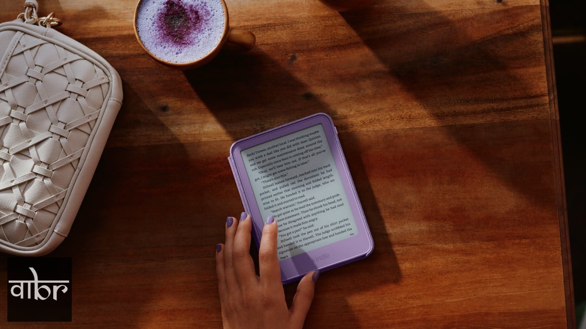 The New Kindle Ditches the Raised Bezel for Ultimate Portability