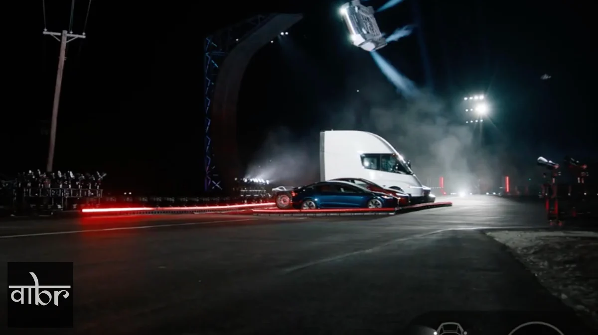 Tesla SpaceX Roadster Debuts With Flight Capabilities in Texas
