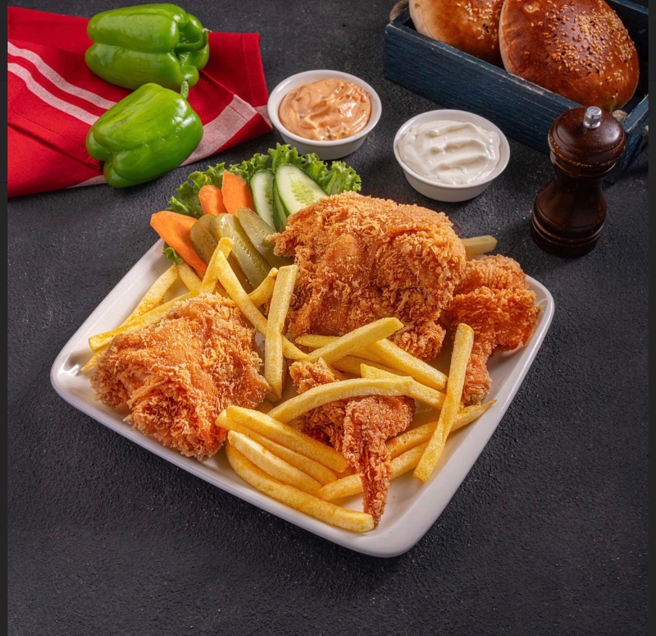 Halbes Hähnchen Broasted (POMMES ODER REIS)