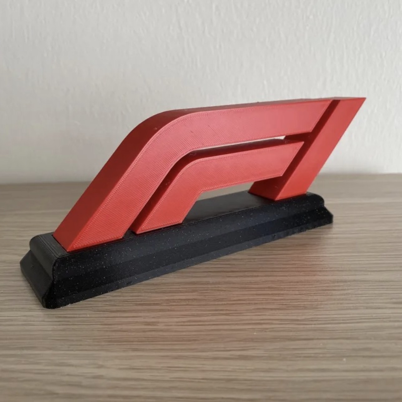 Aero-F1 Deskplate
