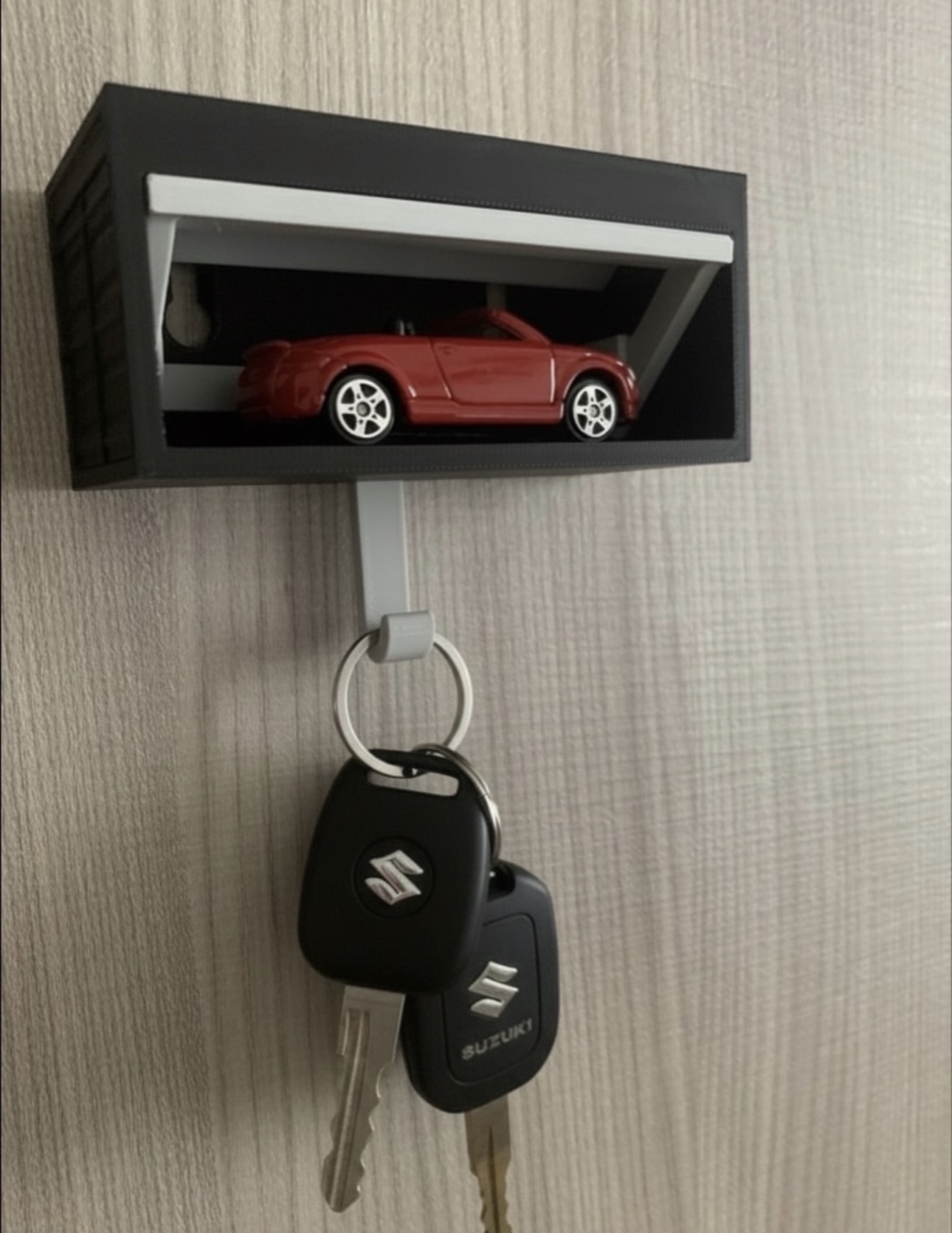Car-Garage Keyholder