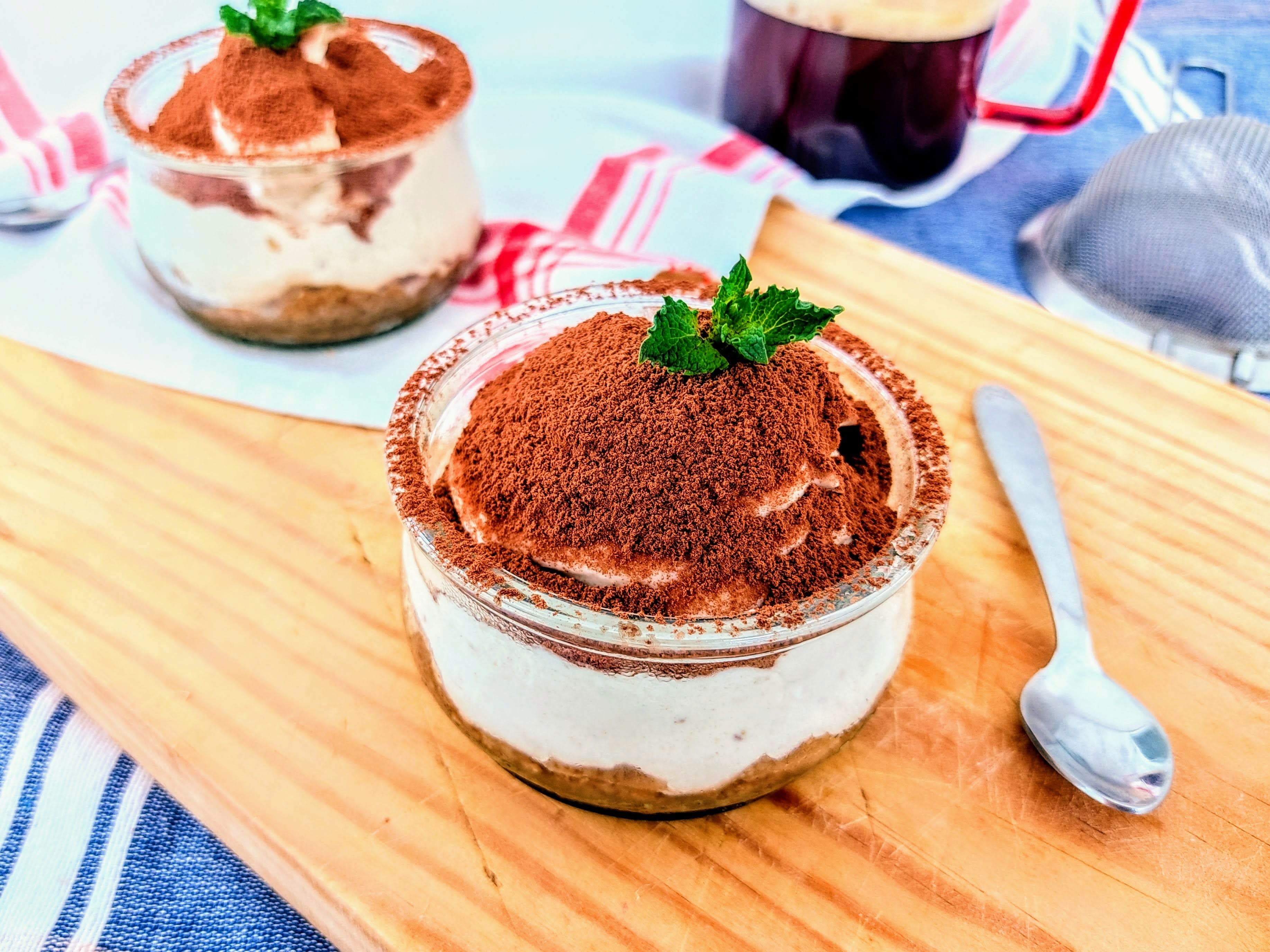 Vasitos de tiramisú exprés