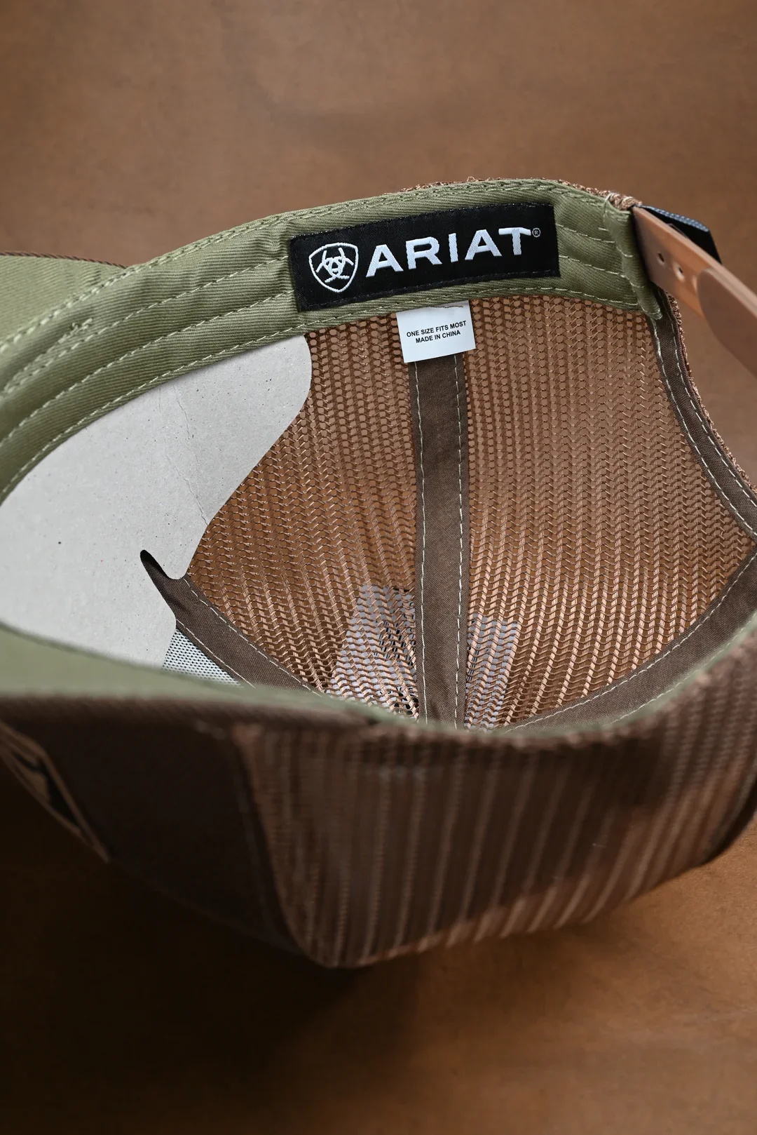 ARIAT  thumbnail 4