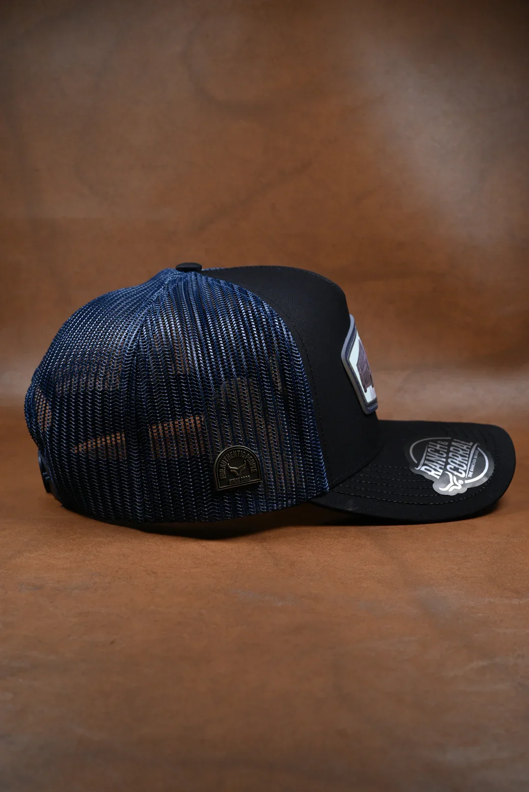 TRUCKER thumbnail 3