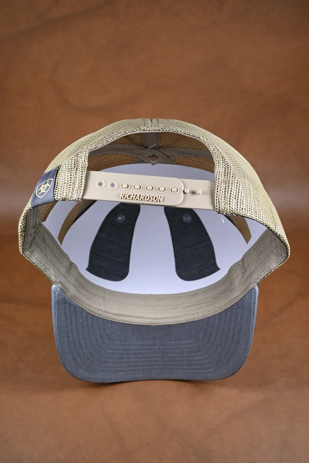 ARIAT A01 thumbnail 4