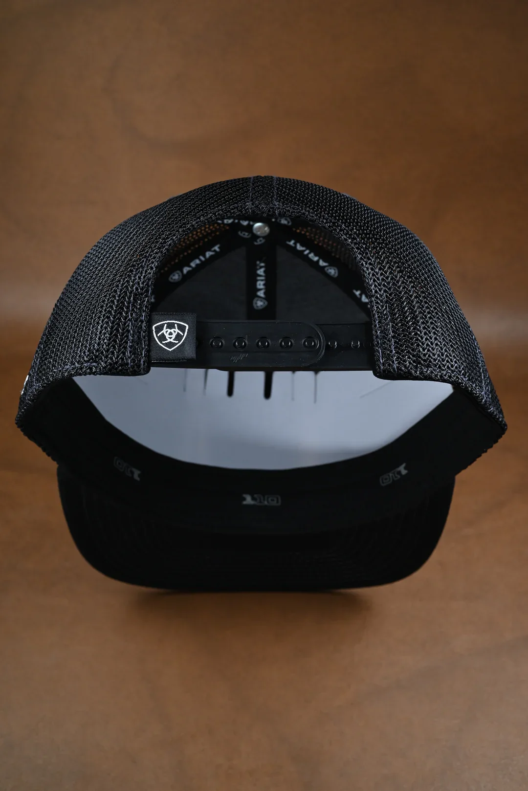 ARIAT A09 thumbnail 3