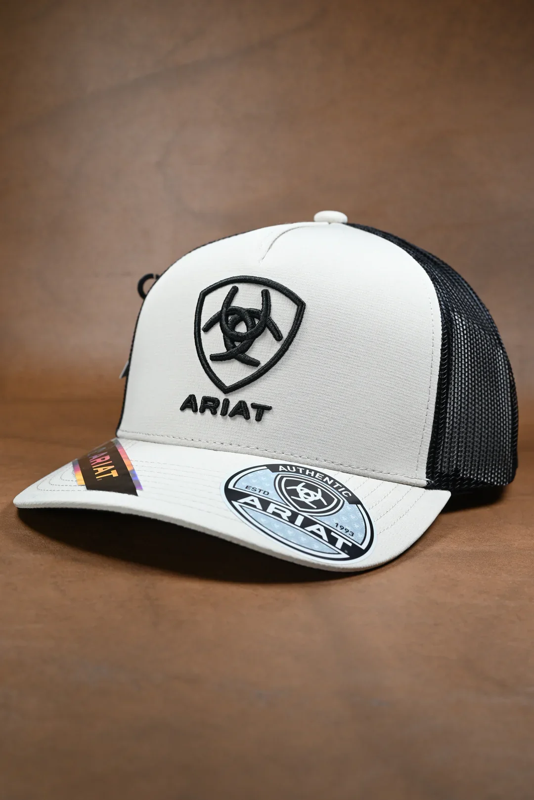 ARIAT A16