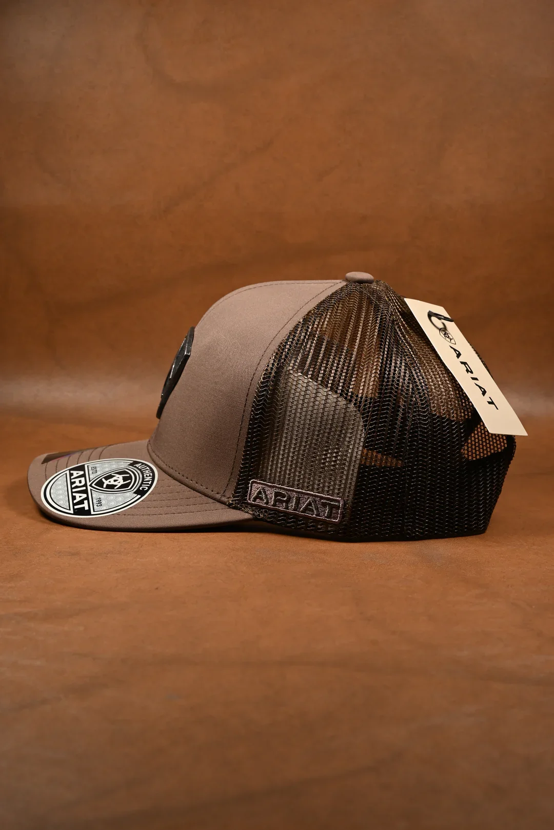 ARIAT  A019 thumbnail 2