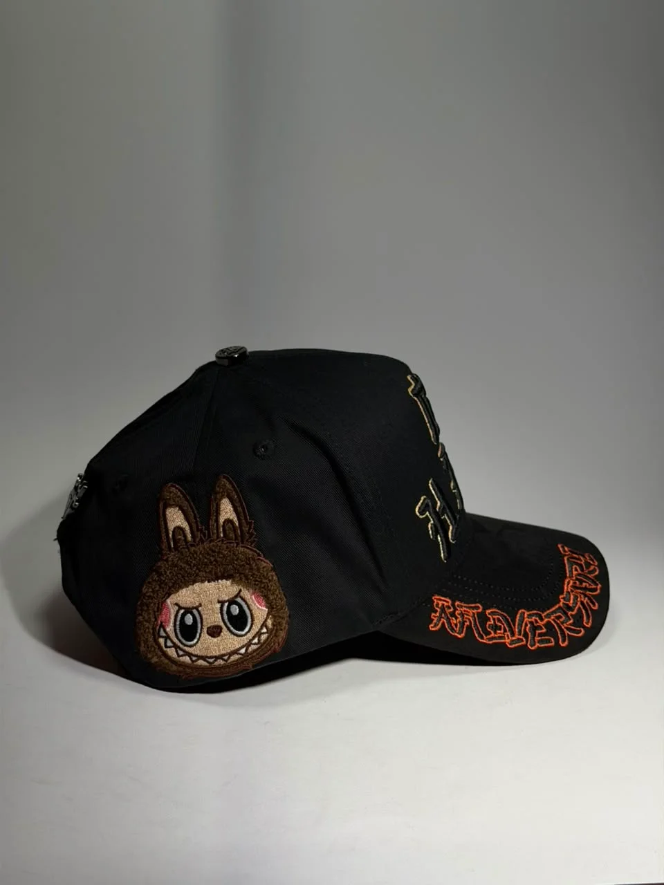GC CAPS    E00 thumbnail 3