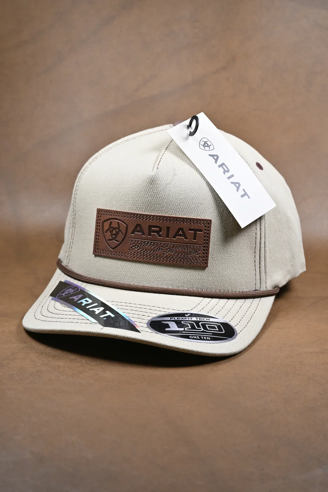 ARIAT beige