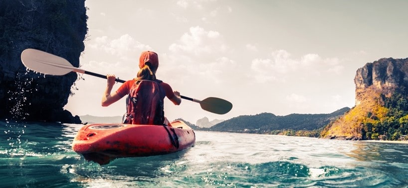 girl-kayaking-dubrovnik