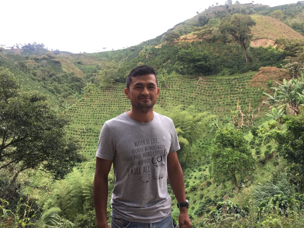 Oscar Hernández on the Los Nogales farm, 1900 MASL