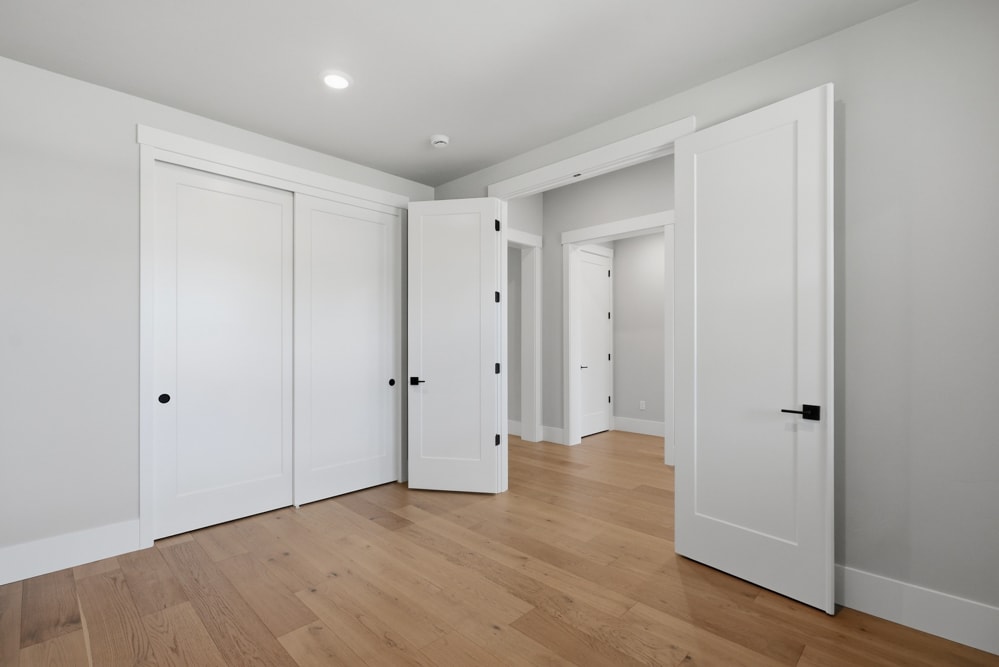Pahlisch Homes - Photo 6