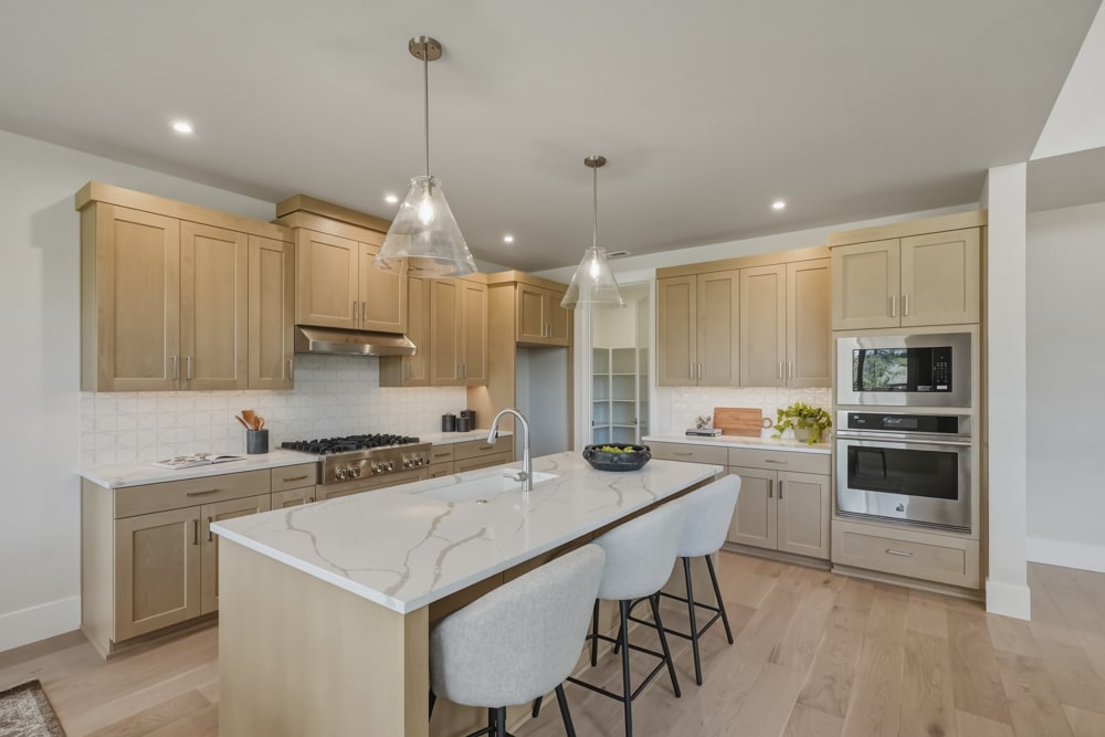 Pahlisch Homes - Photo 5
