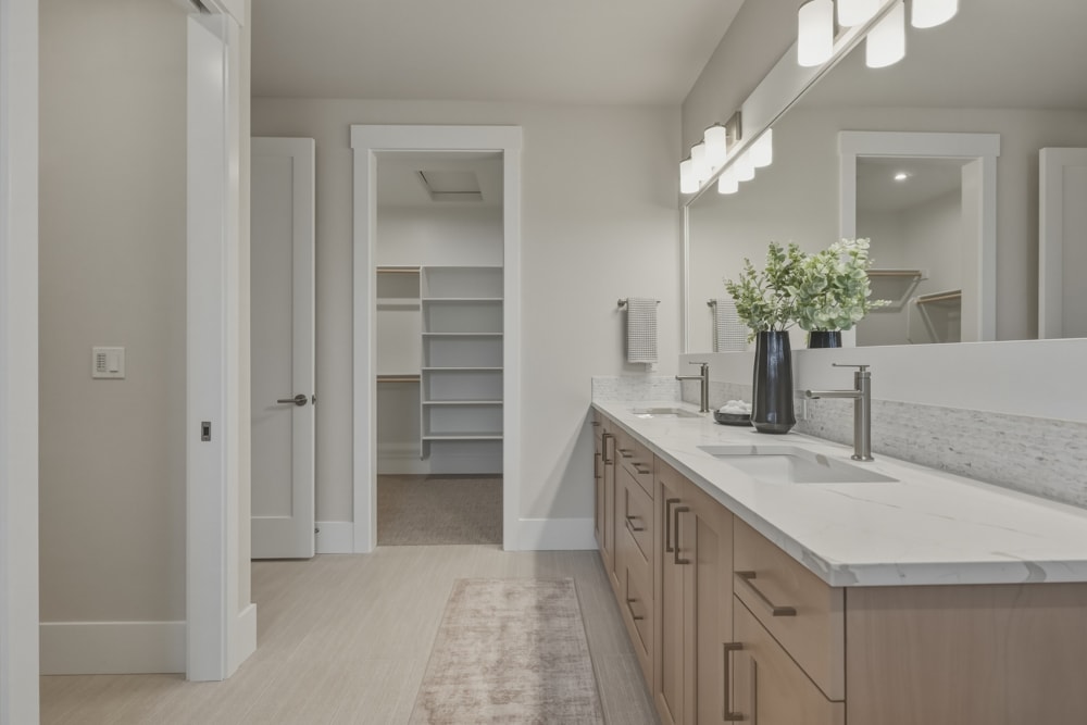 Pahlisch Homes - Photo 9