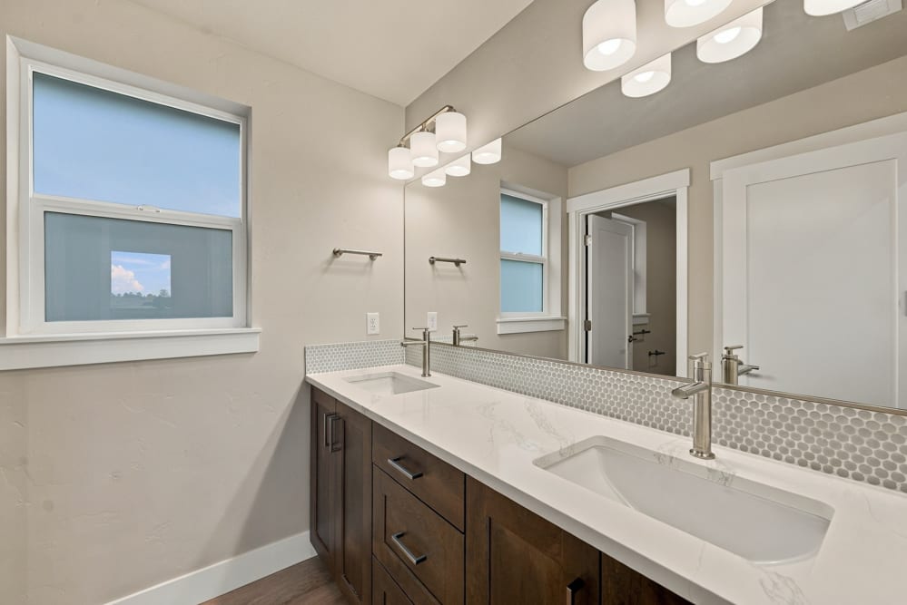 Pahlisch Homes - Photo 9
