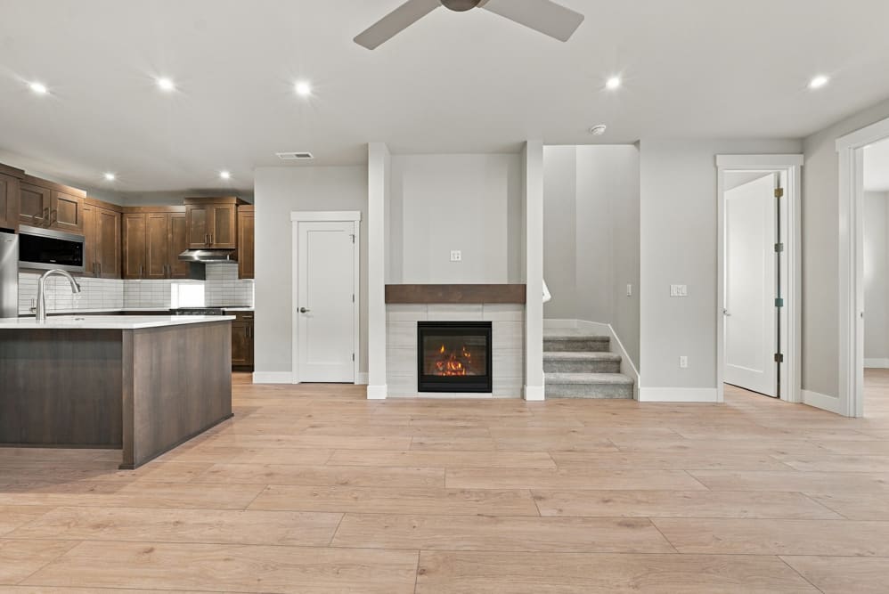 Pahlisch Homes - Photo 11