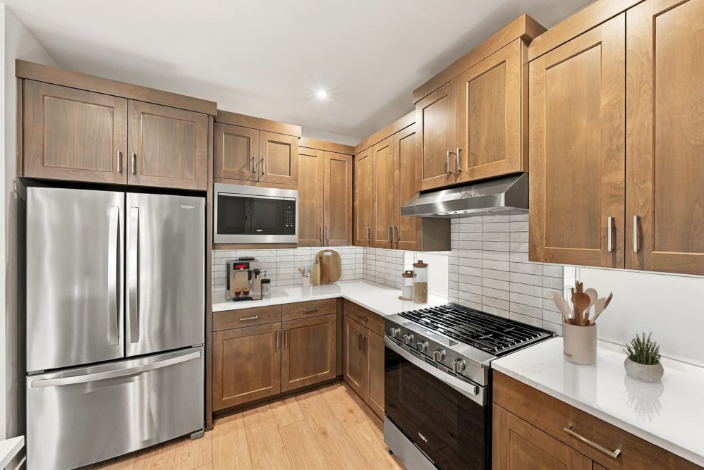 Pahlisch Homes - Photo 4