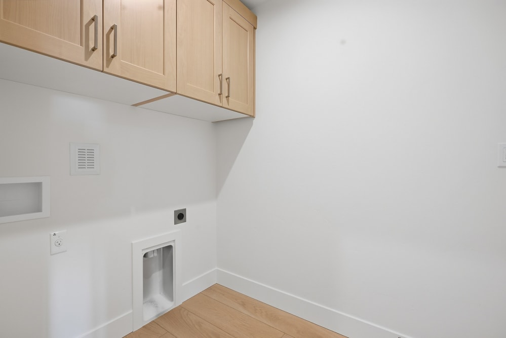 Pahlisch Homes - Photo 10