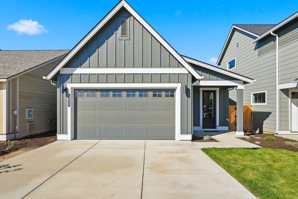 Pahlisch Homes - Photo 1
