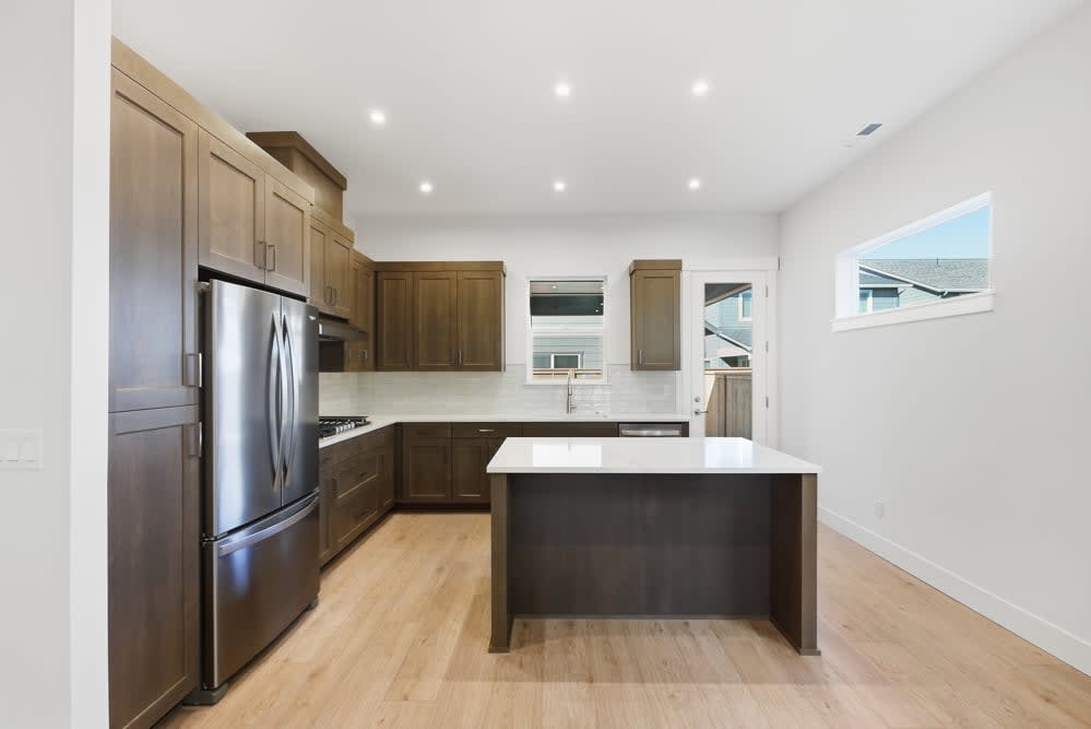 Pahlisch Homes - Photo 8