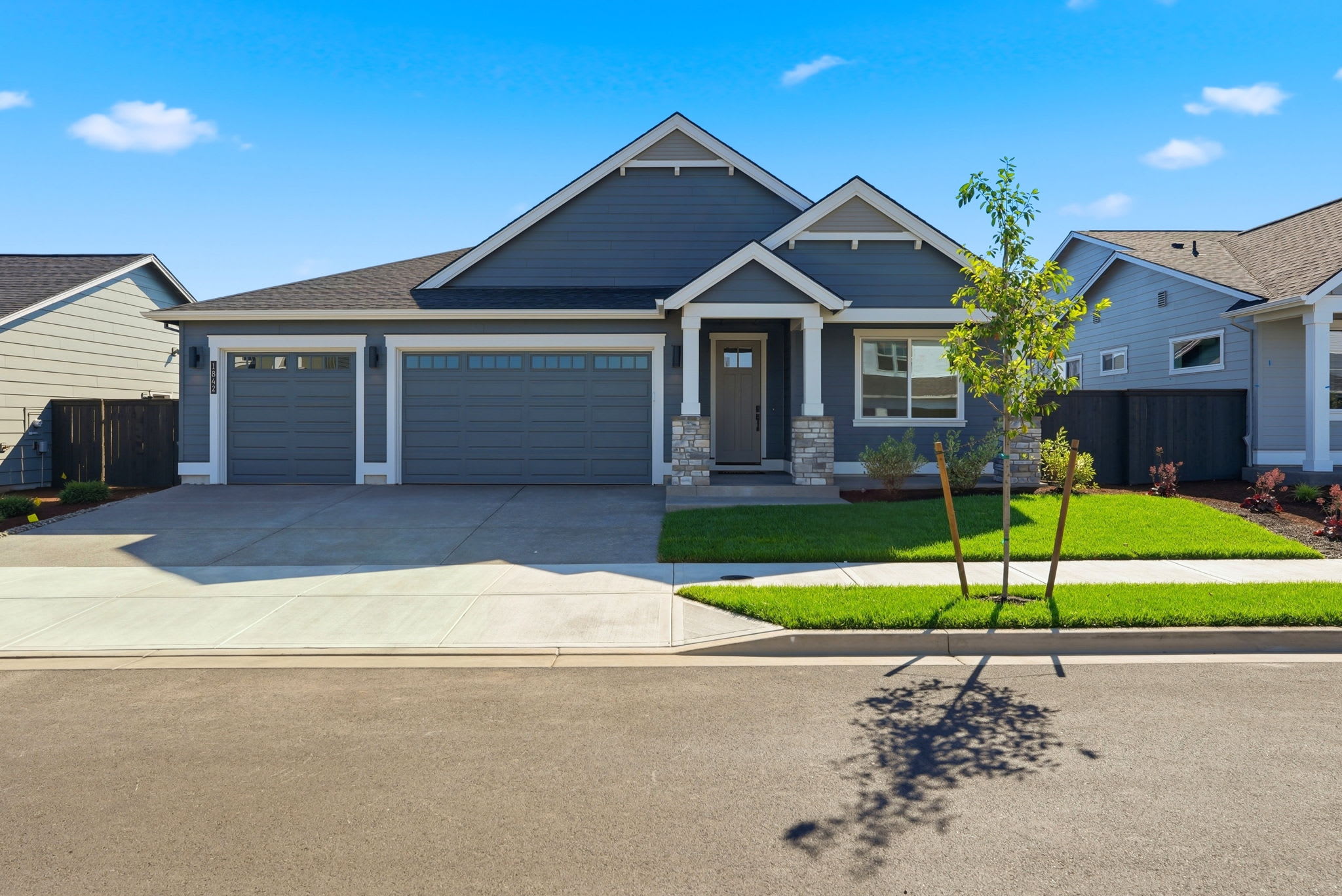 Pahlisch Homes - Photo 1