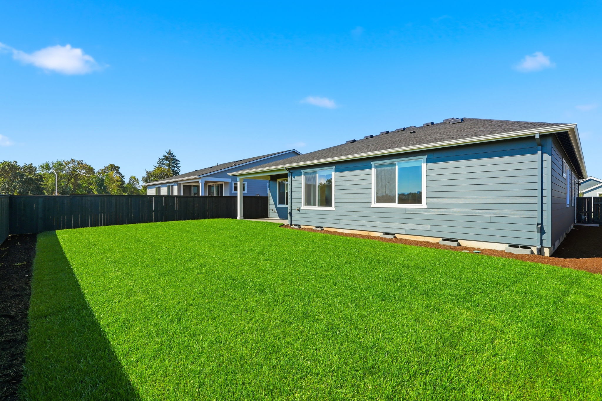 Pahlisch Homes - Photo 3