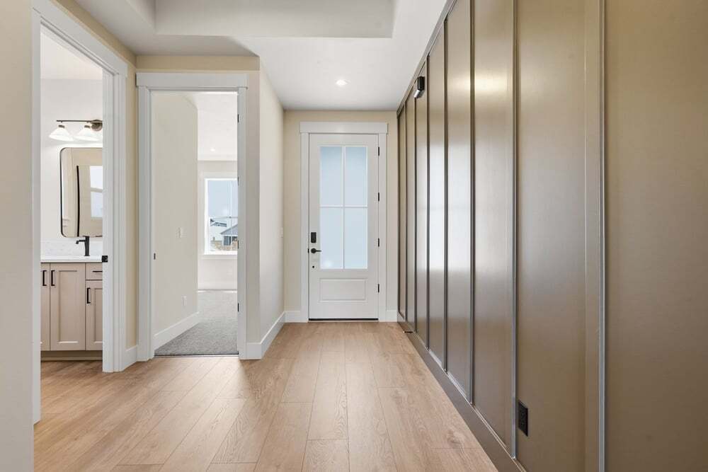 Pahlisch Homes - Photo 12