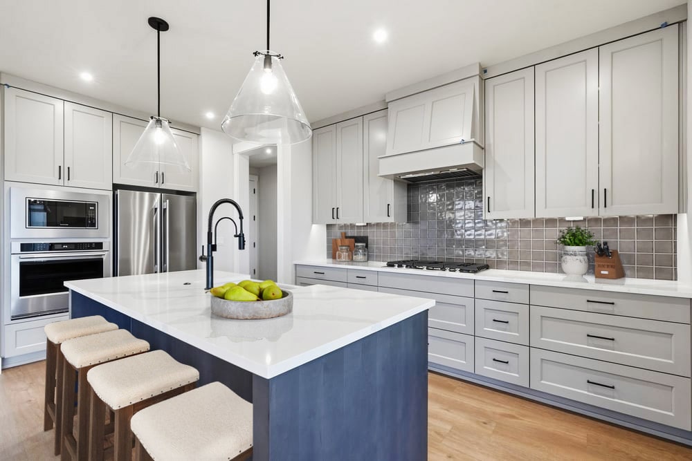 Pahlisch Homes - Photo 5