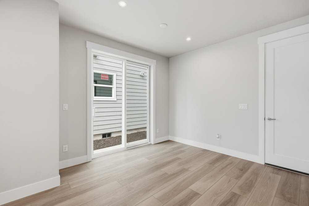 Pahlisch Homes - Photo 5