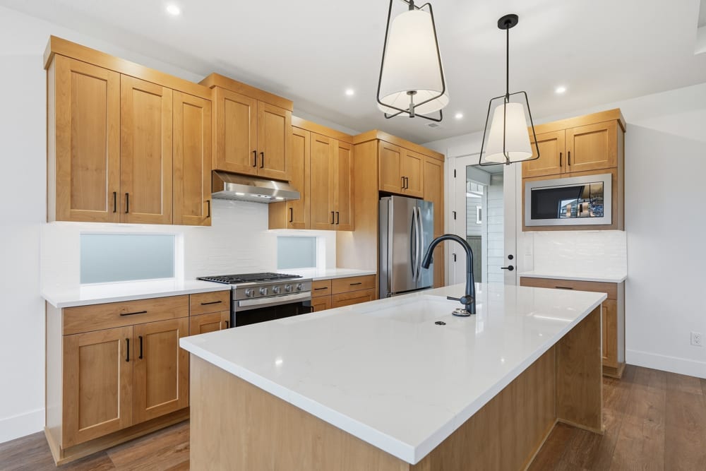 Pahlisch Homes - Photo 7