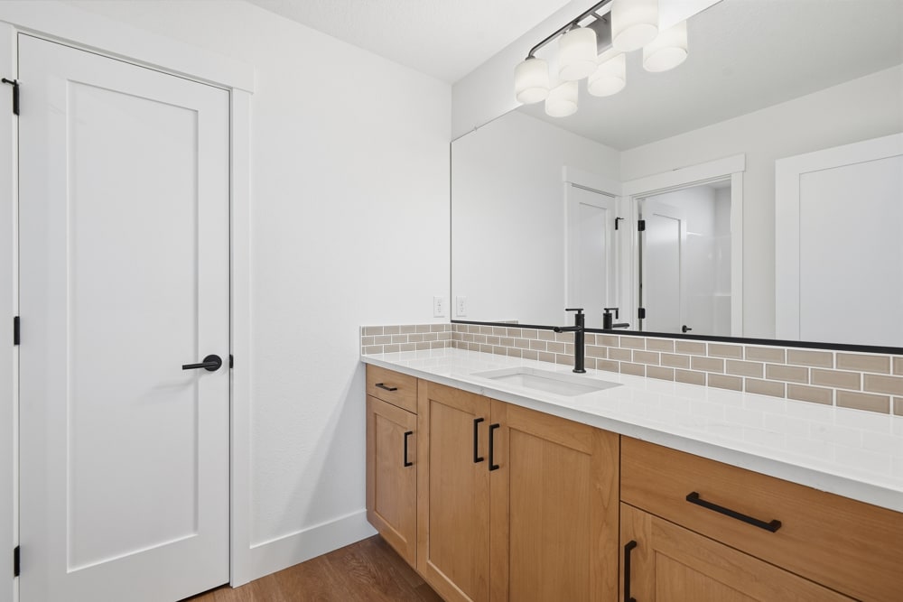 Pahlisch Homes - Photo 13