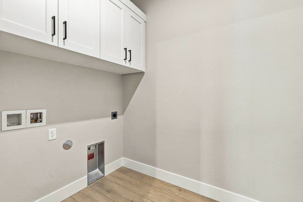 Pahlisch Homes - Photo 11