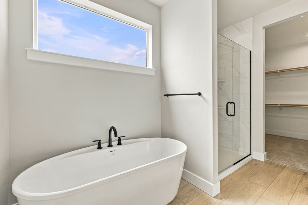 Pahlisch Homes - Photo 7