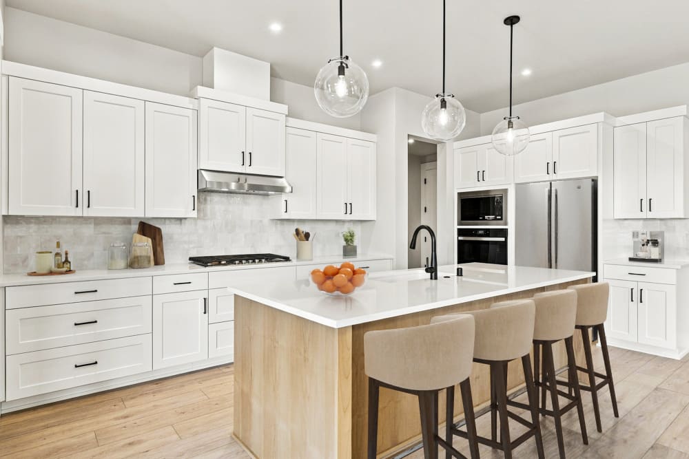 Pahlisch Homes - Photo 3
