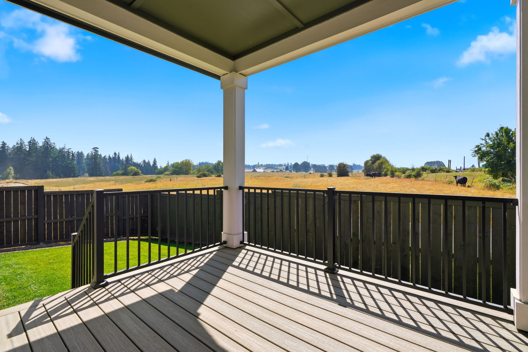 Pahlisch Homes - Photo 2