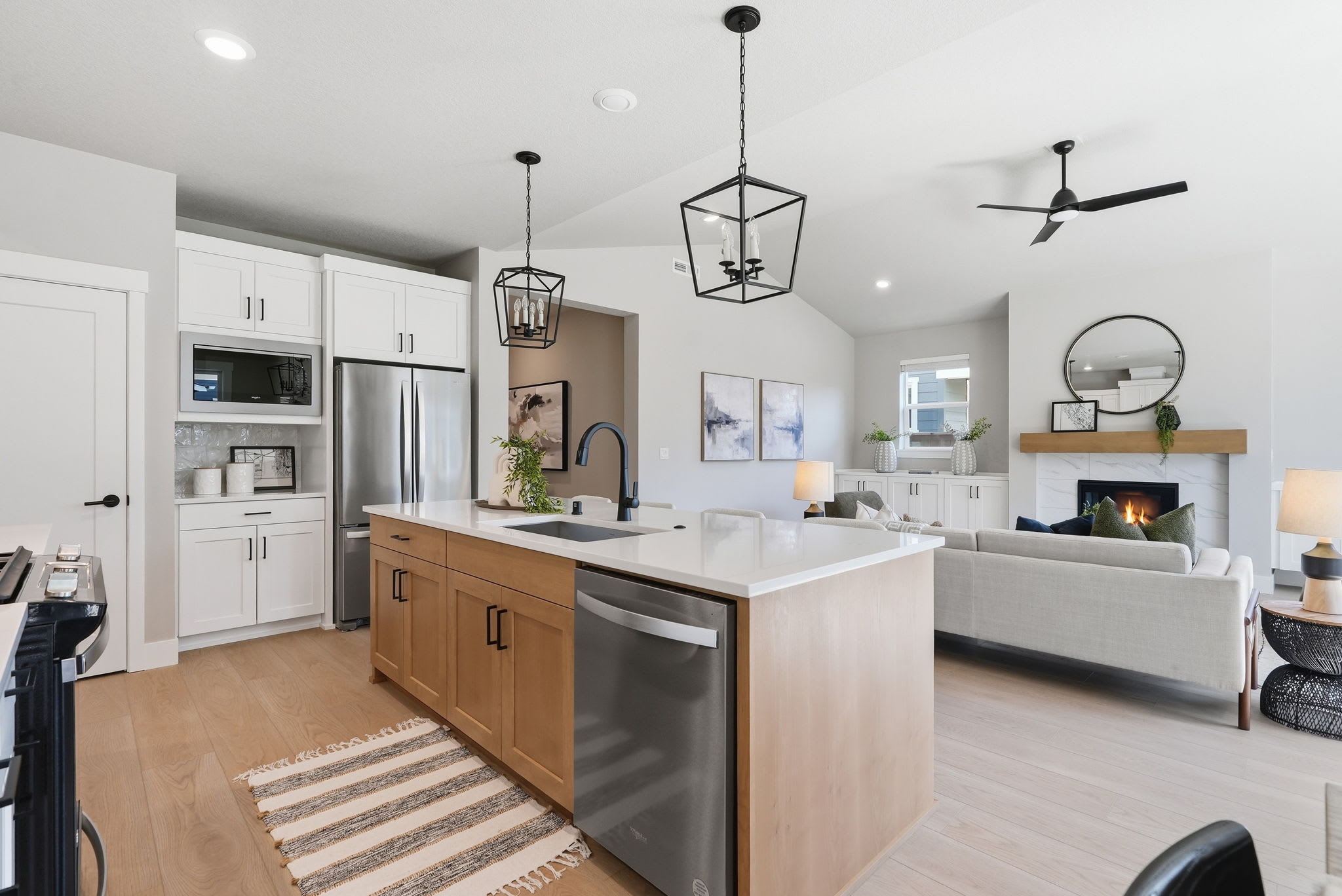 Pahlisch Homes - Photo 6