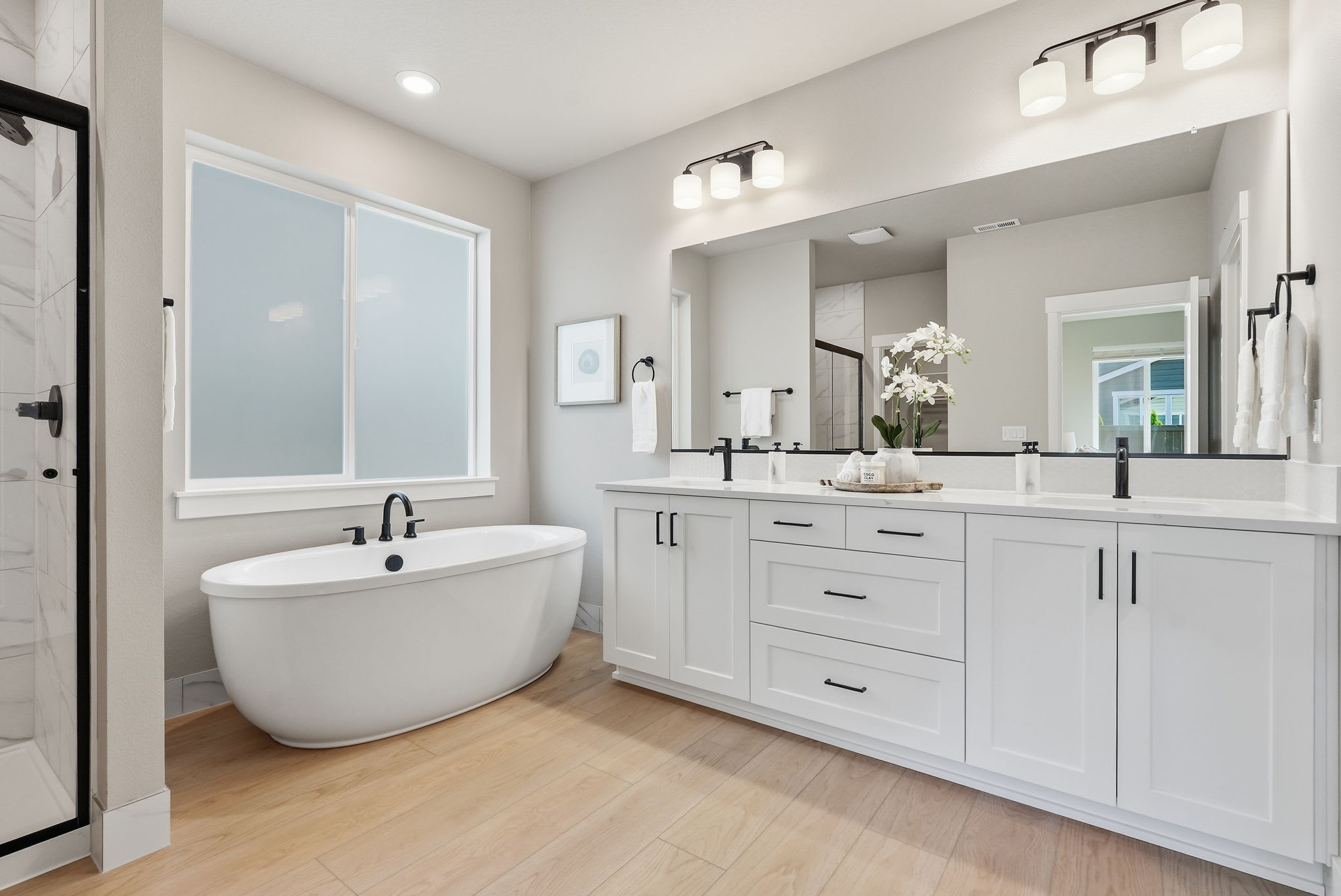 Pahlisch Homes - Photo 9