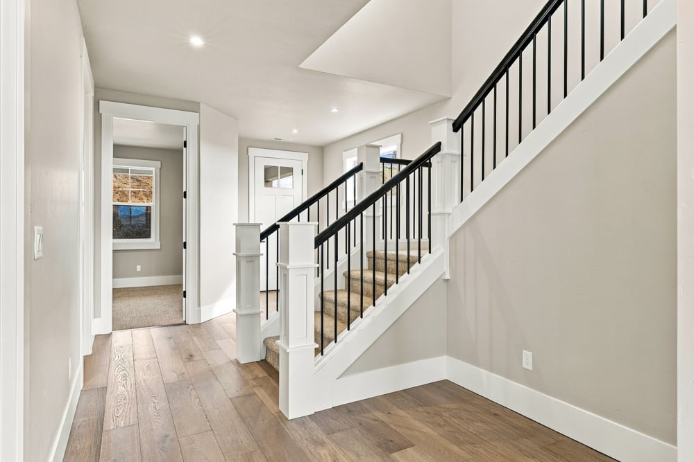 Pahlisch Homes - Photo 12
