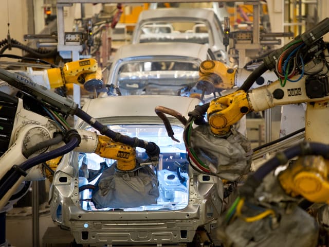 Worker killed by robot at Volkswagen car factory