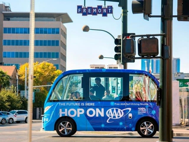 US safety board to probe self-driving shuttle crash in Las Vegas