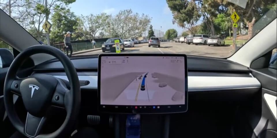 Tesla’s “Full Self-Driving” sees pedestrian, chooses not to slow down