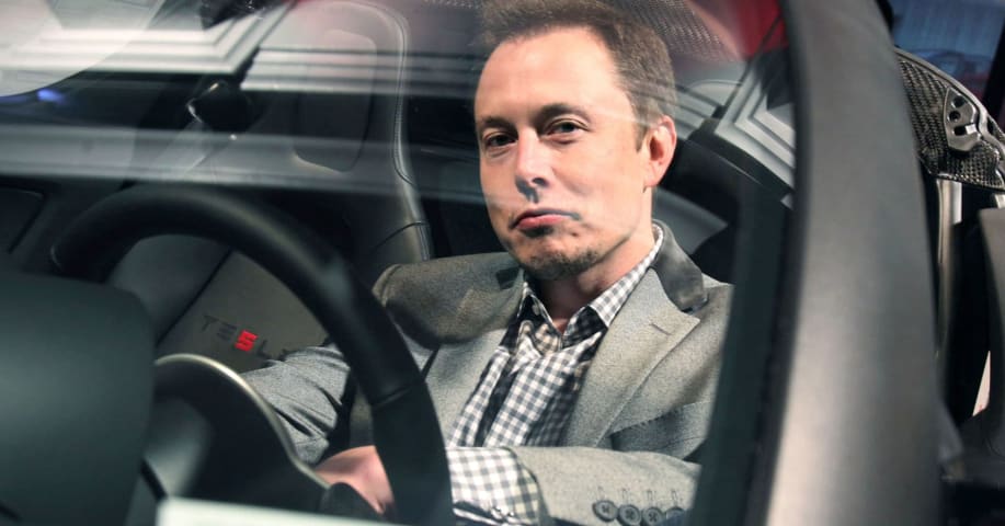 La microgestion extrême d'Elon Musk a fait perdre du temps et de l'argent à Tesla, selon des initiés