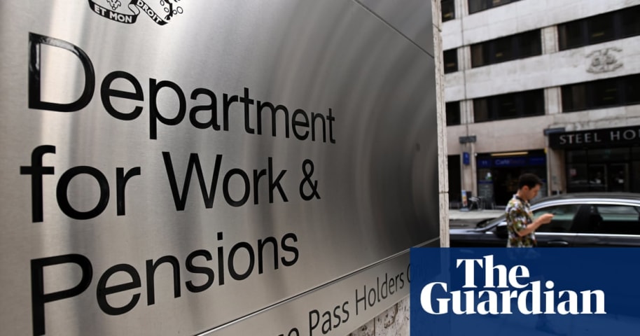 AI use widened to assess universal credit applications and tackle fraud