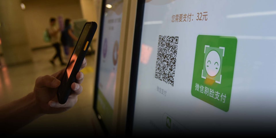 Des escrocs arrêtés en utilisant des GIF de visage pour voler des comptes WeChat