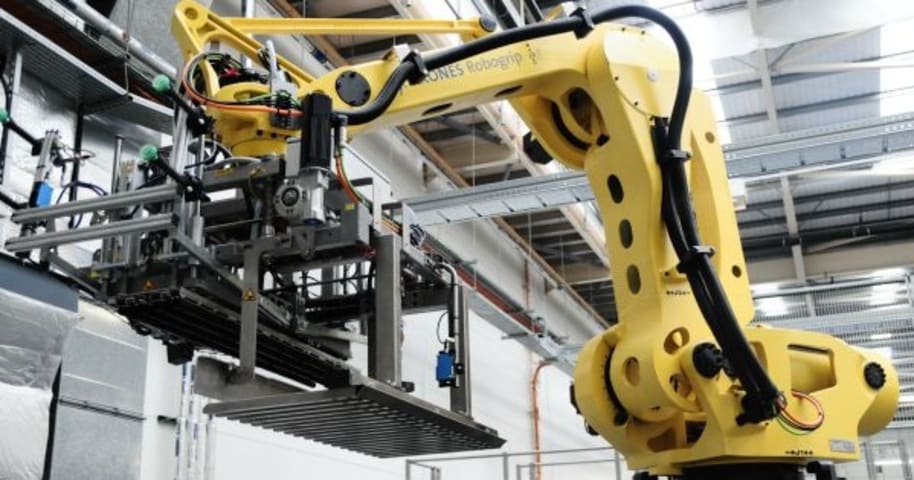 ¡Robot apuñala a muerte a un hombre en una fábrica en Haryana's Manesar!